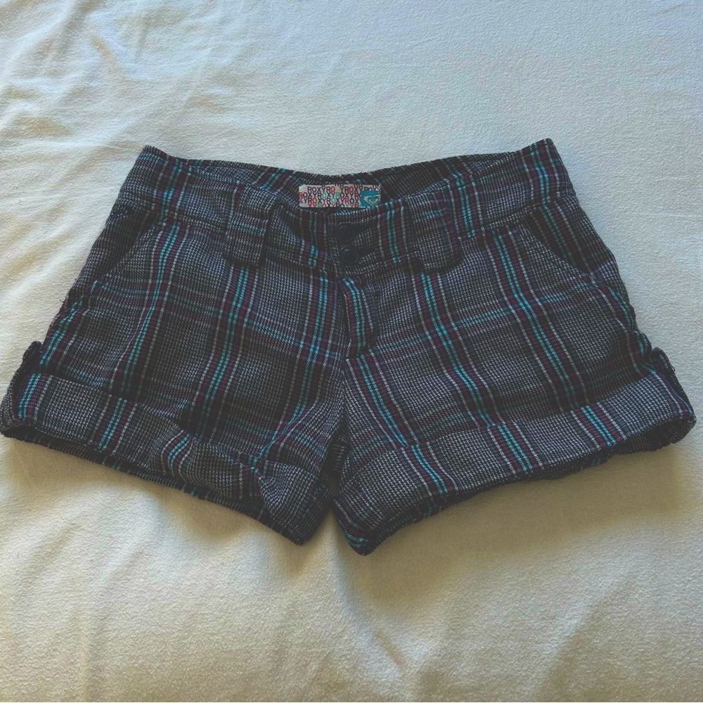 VINTAGE ROXY LOW RISE SHORT SHORTS
